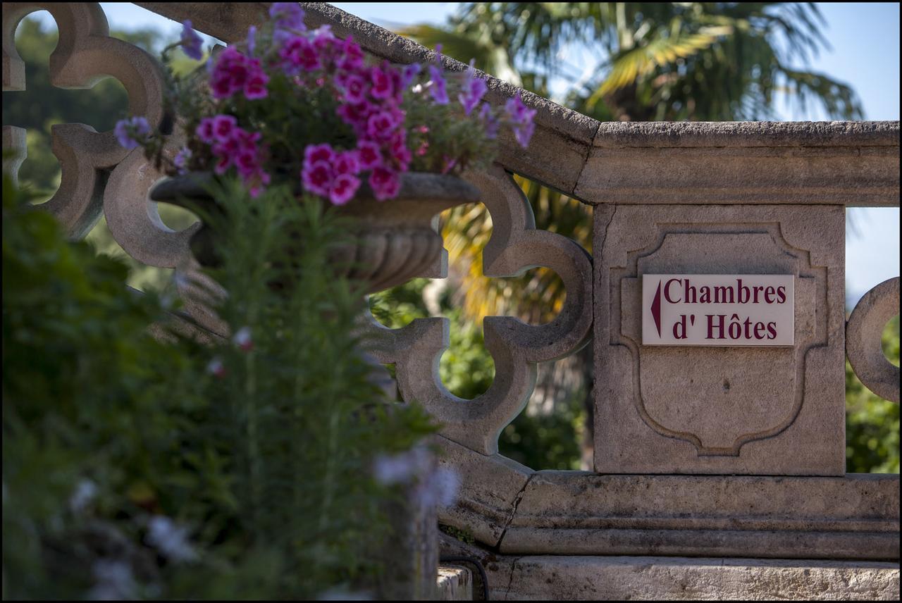 Chateau De La Riviere Bed & Breakfast La Riviere  Exterior photo