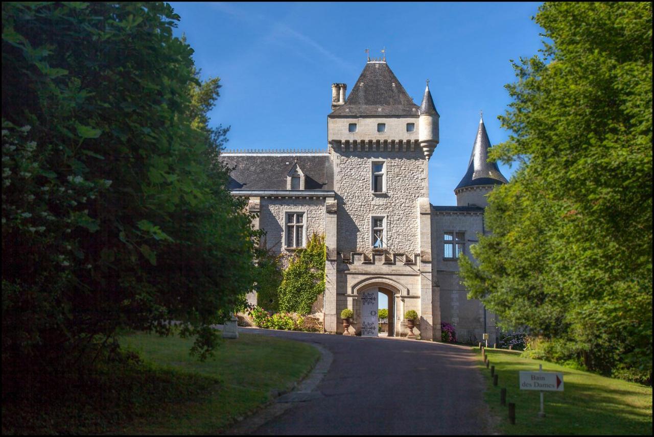 Chateau De La Riviere Bed & Breakfast La Riviere  Exterior photo